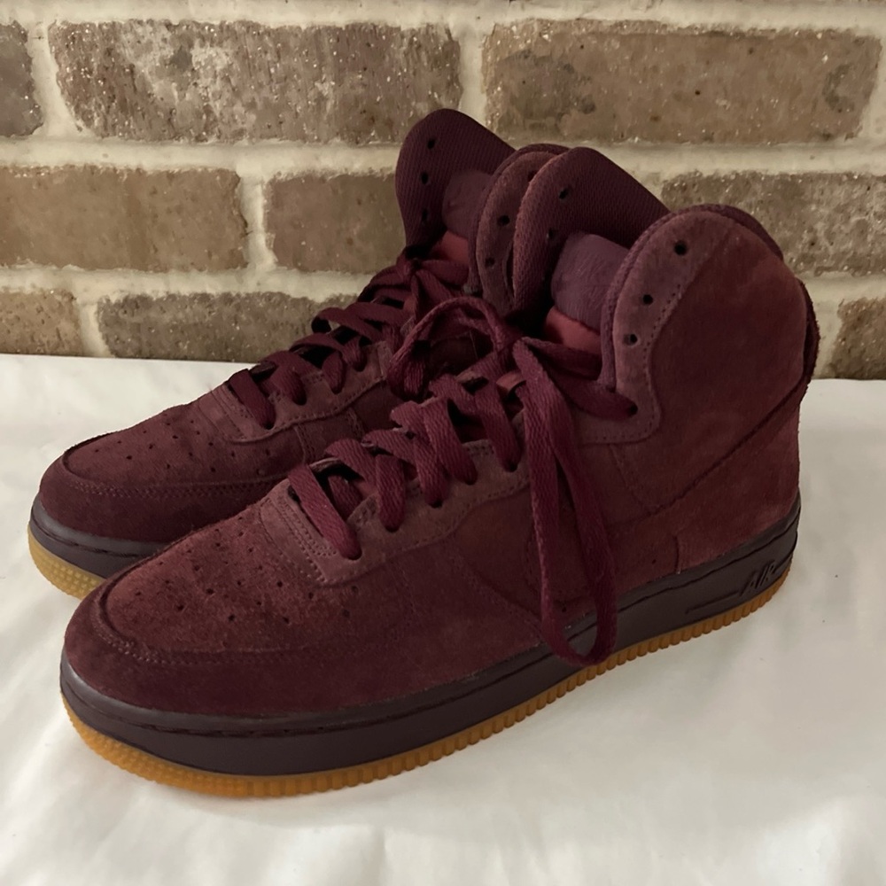 Share NIKE AIRFORCE 1 High Top Sneakers Burgundy Suede Lace Up Youth Size 7Y